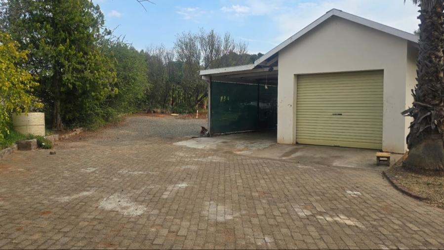 4 Bedroom Property for Sale in Koffiefontein Free State